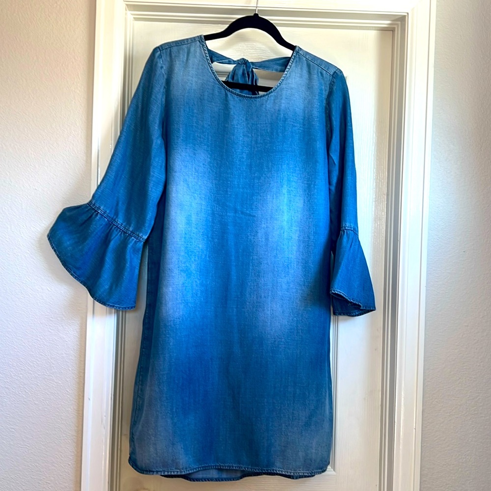 Cloth and Stone denim dress. Size Medium